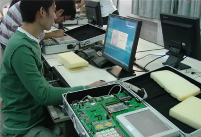 大學生就業趨勢 教育與建筑受青睞，信息傳輸業前景廣闊